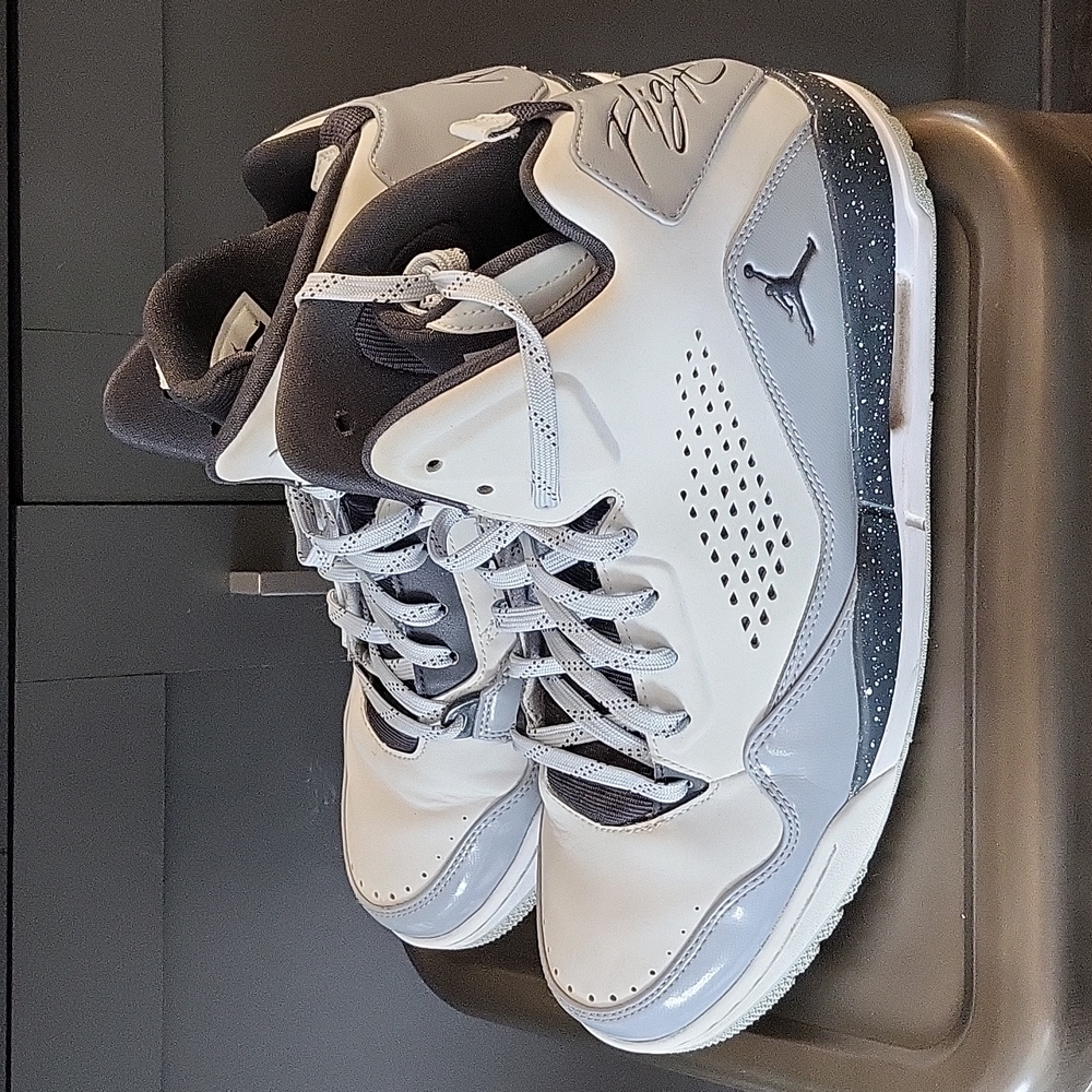 Nike Air Jordan Flight